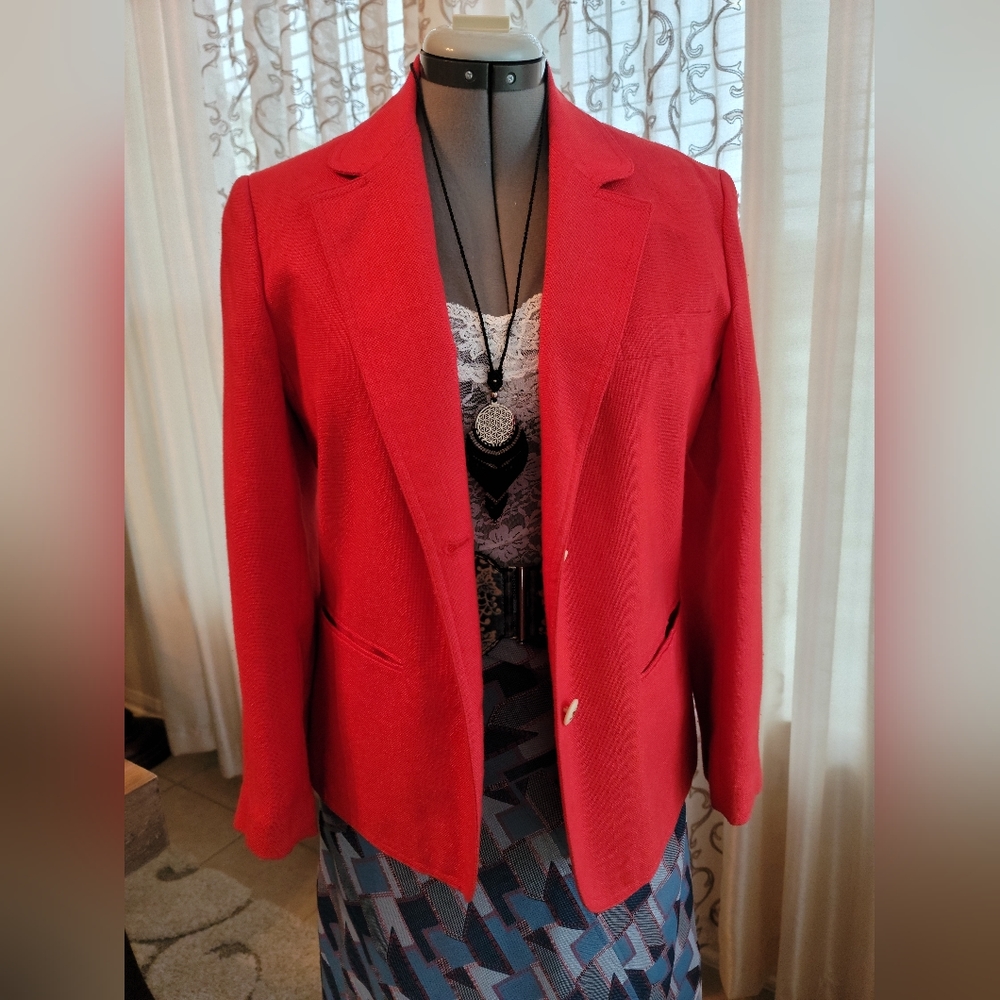 Vintage Red Linen Fully Lined Blazer with Original Buttons